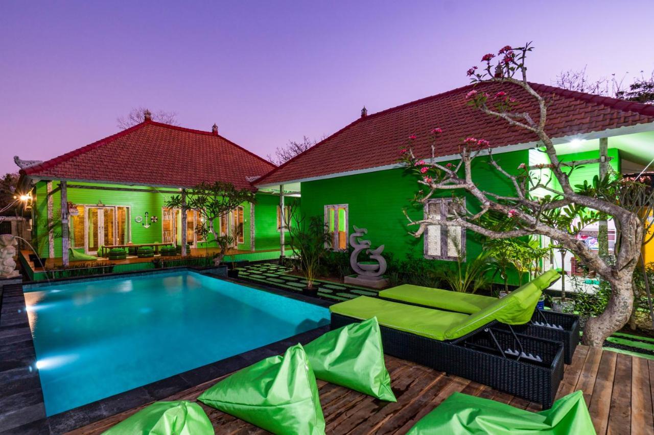 The Green Groves Hostel Nusa Lembongan  Exterior photo
