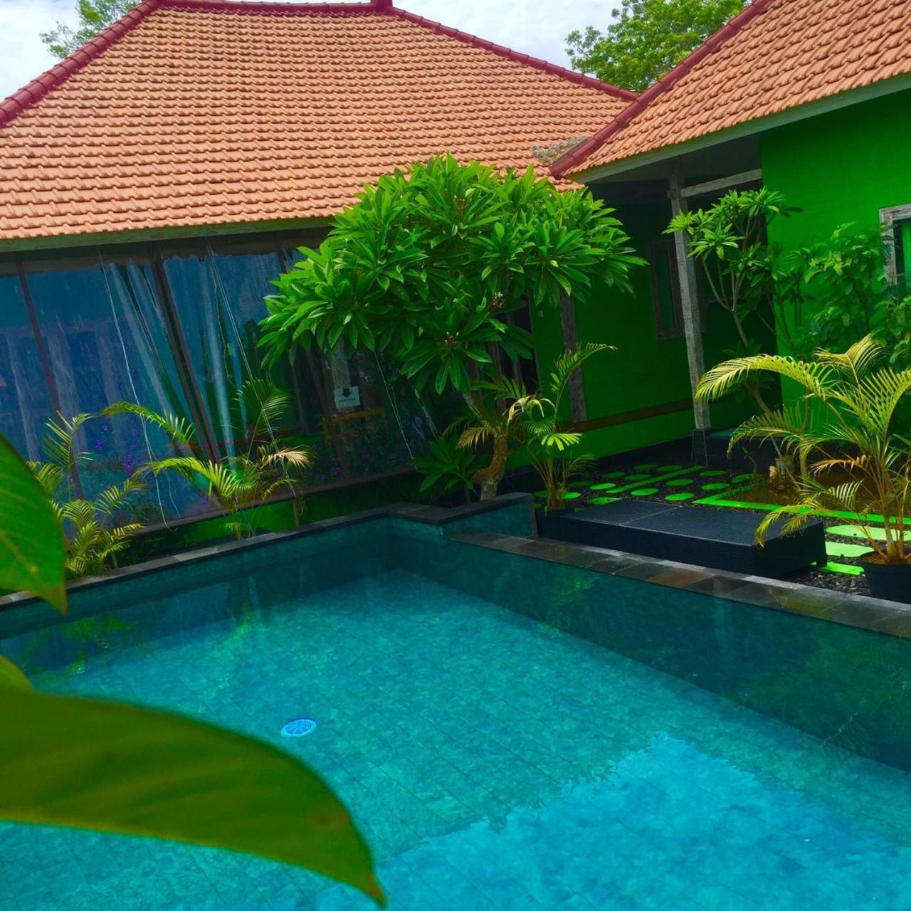 The Green Groves Hostel Nusa Lembongan  Exterior photo
