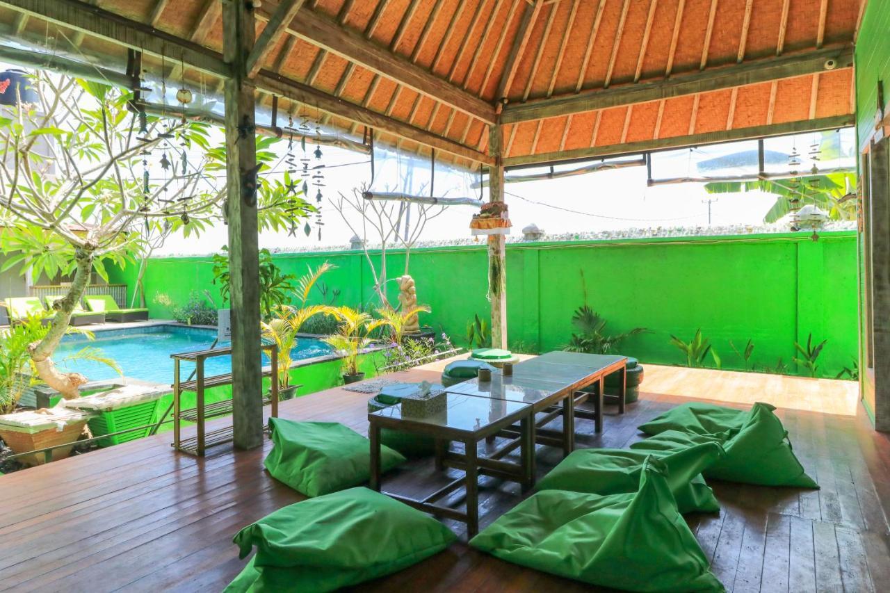 The Green Groves Hostel Nusa Lembongan  Exterior photo