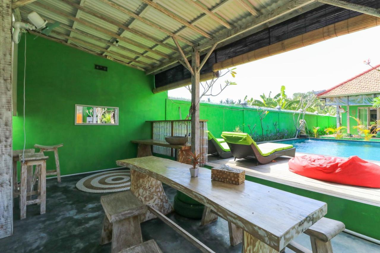The Green Groves Hostel Nusa Lembongan  Exterior photo