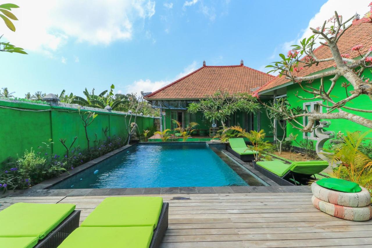 The Green Groves Hostel Nusa Lembongan  Exterior photo